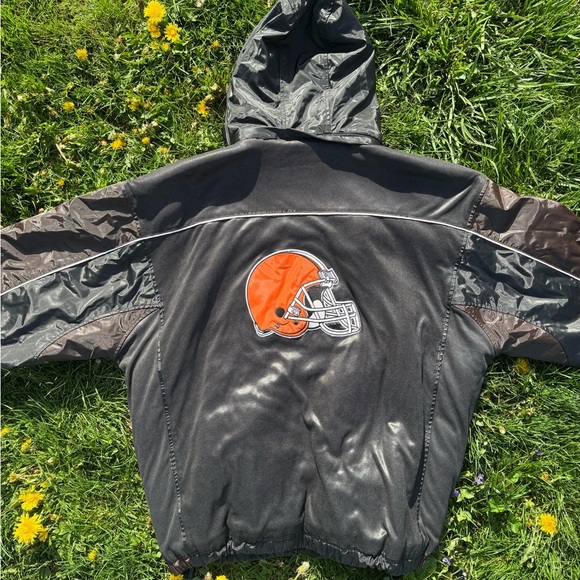 Men’s Cleveland Browns NFL Jacket - Picture 3 of 4